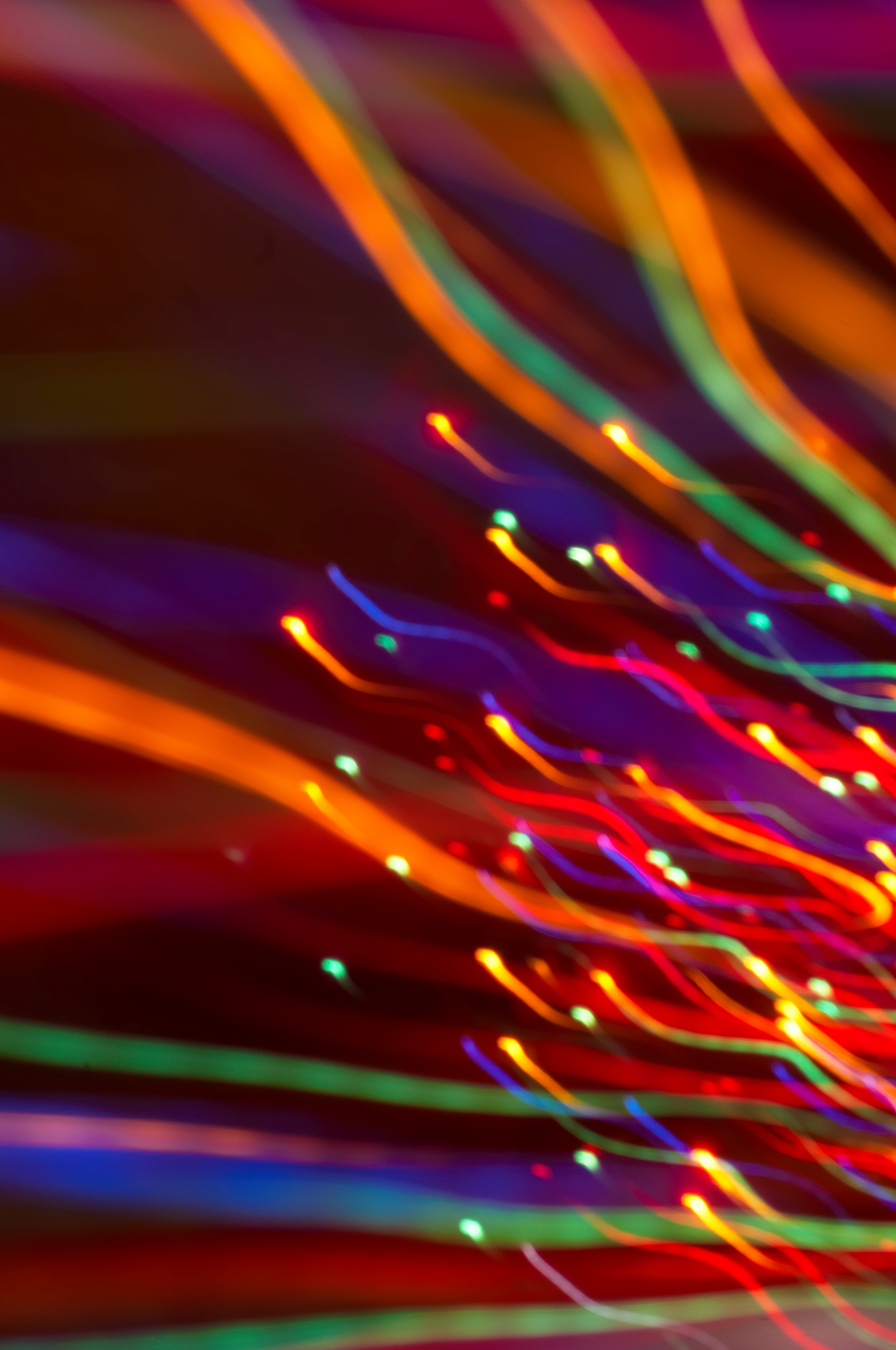 Flows of multicoloured light